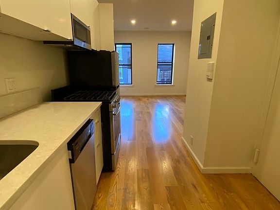5th image of 326 E 74th St APT 20