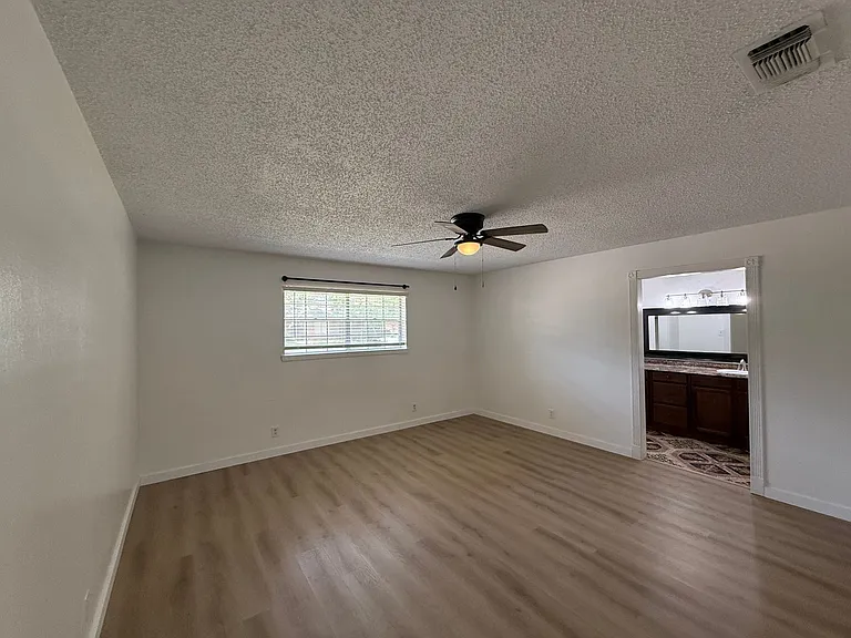 3106 Sierra Dr — Photo 7