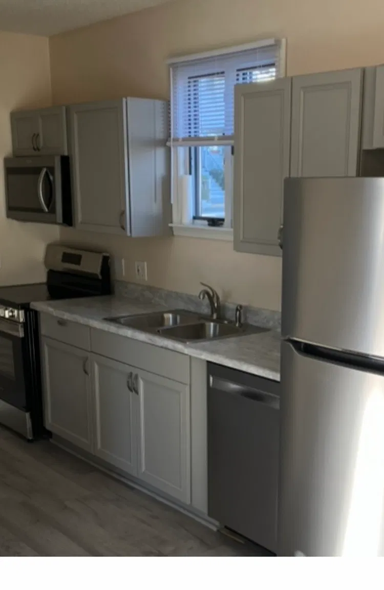 2 bed, 950 sqft, $2,000 — Photo 3