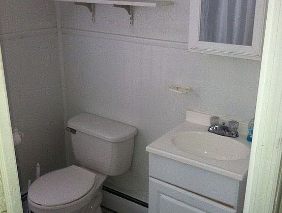 2nd floor bathroom