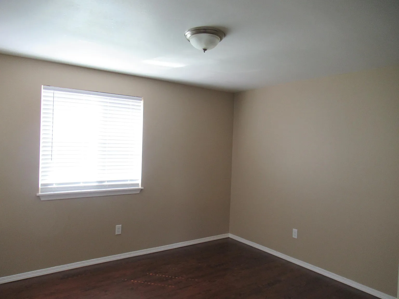 2 bed, $1,695 — Photo 4