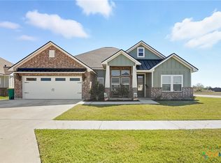 301 Salem Crossing Dr, Victoria, TX 77904