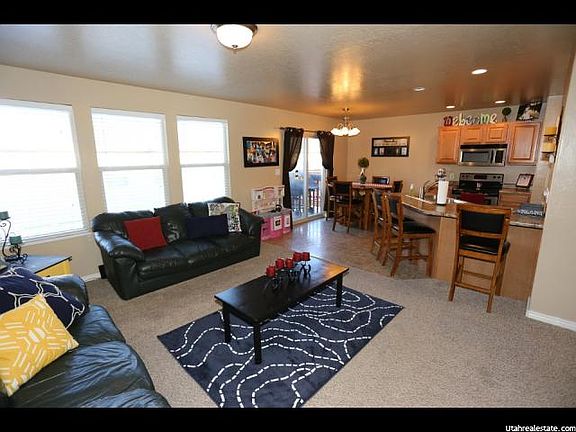 2nd image of 1257 N Lily Pad Dr