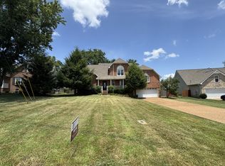 2678 Douglas Ln, Thompsons Station, TN 37179