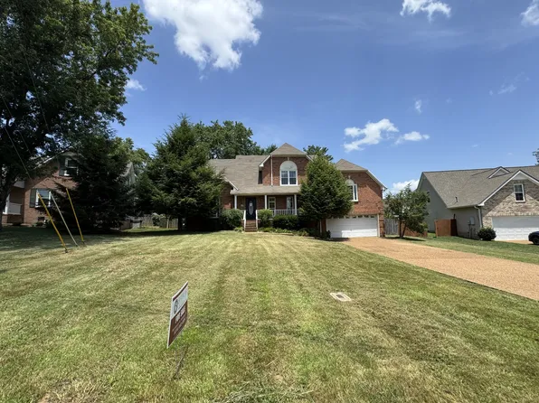 2678 Douglas Ln, Thompsons Station, TN 37179
