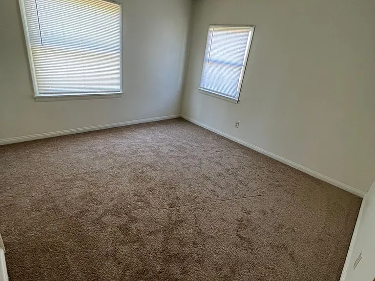 12251 Michigan St — Photo 16