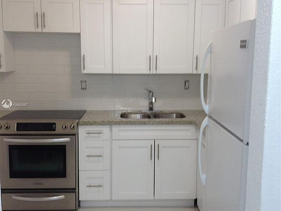 2nd image of 12590 NE 16th Ave APT 504