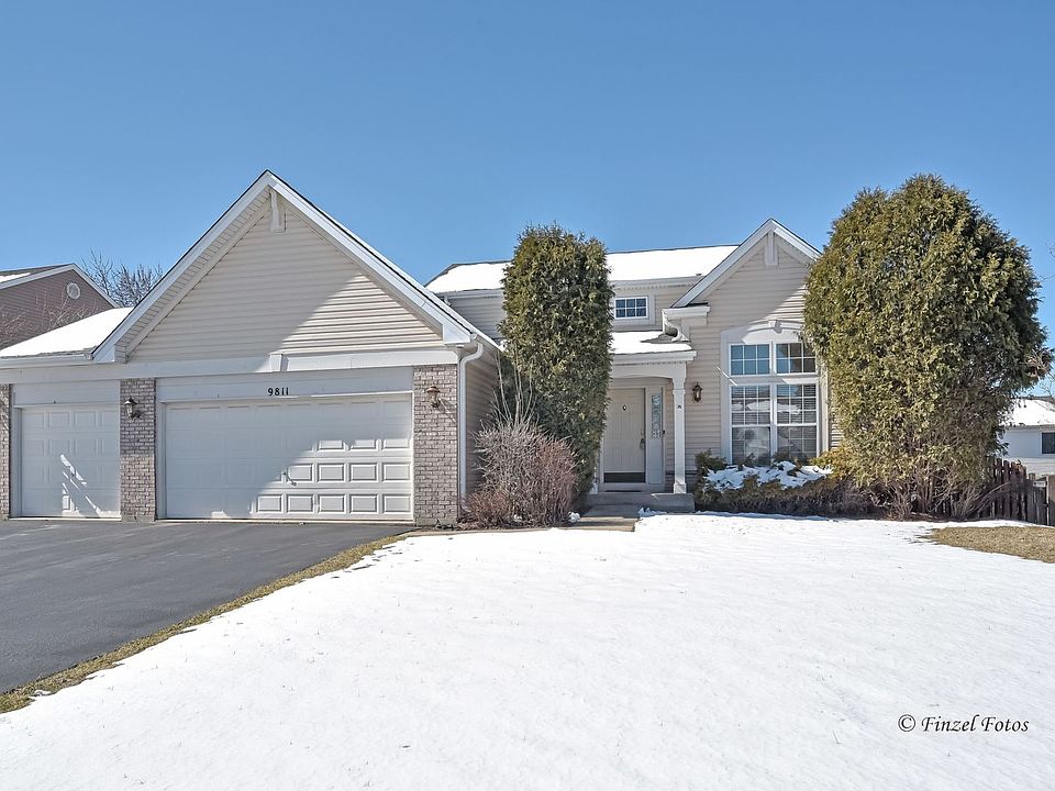 1st image of 9811 Chetwood Dr