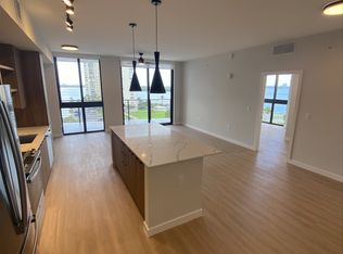 11375 Biscayne Blvd, Miami, FL 33181