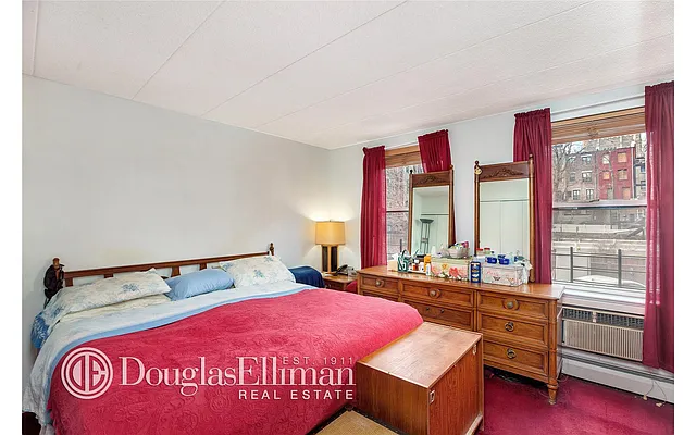 Sold by Douglas Elliman | media 15