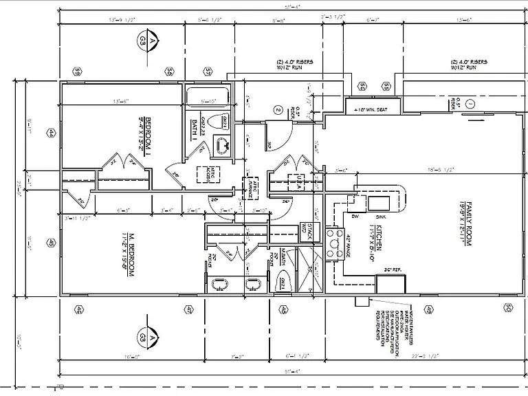 Floor plan with dimesions.