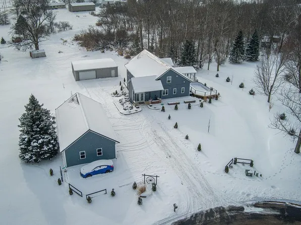 4325 Hawk Trail, Deforest, WI 53532