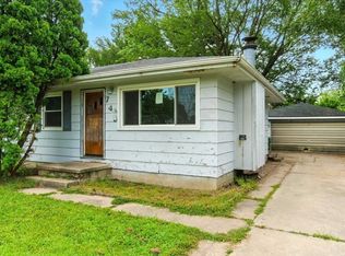 740 Hall Ave, Waterloo, IA 50703