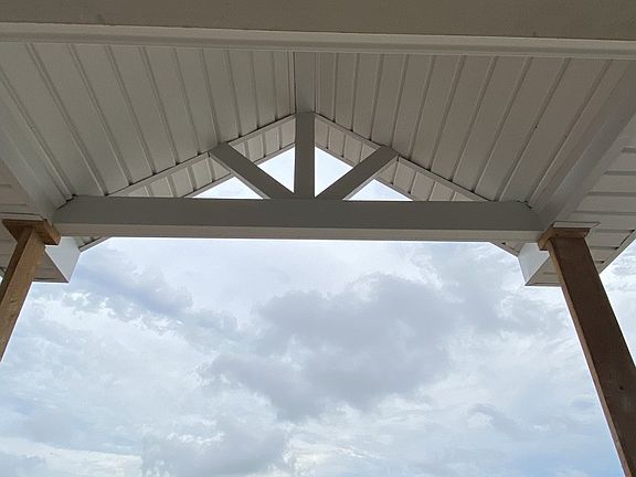2nd image of 16 Charleston Oaks Lot 16