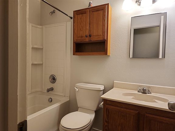 4th image of 1604 Carolina Ridge Way