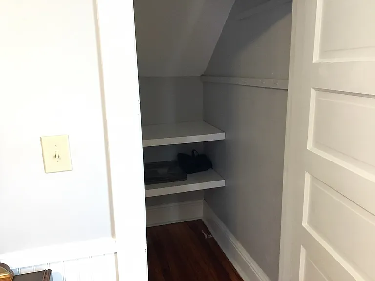 221 Warren Ave — Photo 22