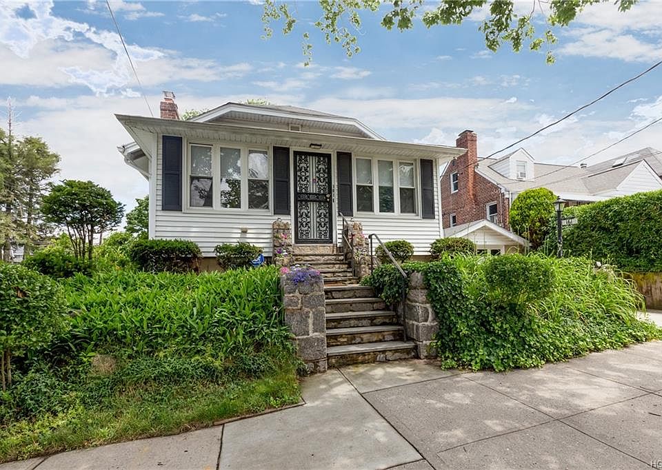 1st image of 161 Sweetfield Cir