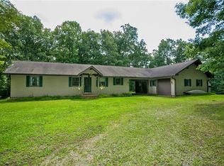 915 Quebec Rd, Farmington, PA 15437