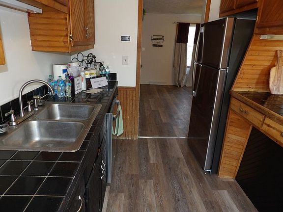 3rd image of 21785 Golden Dr