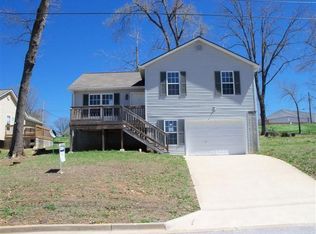 1003 Lilly St, Harrison, AR 72601