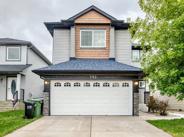 793 Luxstone Lndg N, Airdrie, AB T4B 3K9