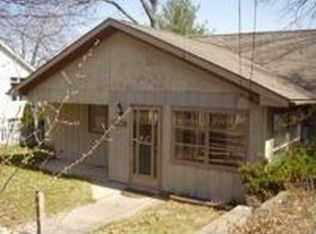 7890 W Lake Rd, Twin lake, MI 49457