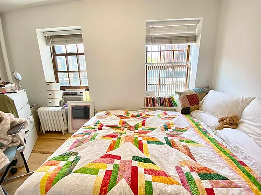 Rented by J PRESTON AND ASSOCIATES INC | media 16