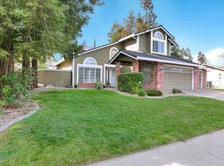 9439 Crowell Dr, Elk Grove, CA 95624