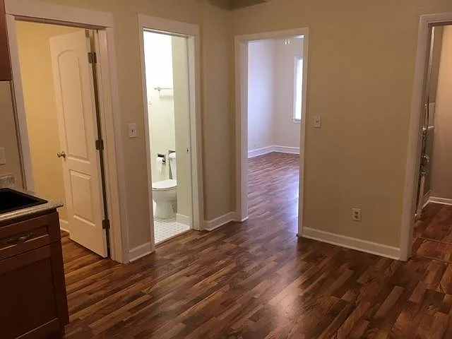 910 N Paulina St #1F — Photo 3