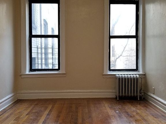 4th image of 2111 Beekman Pl #J4