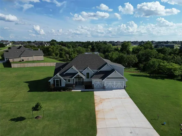 9509 Tule Pl, Edmond, OK 73025