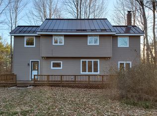 82 Dill Rd, Mount Vernon, ME 04352