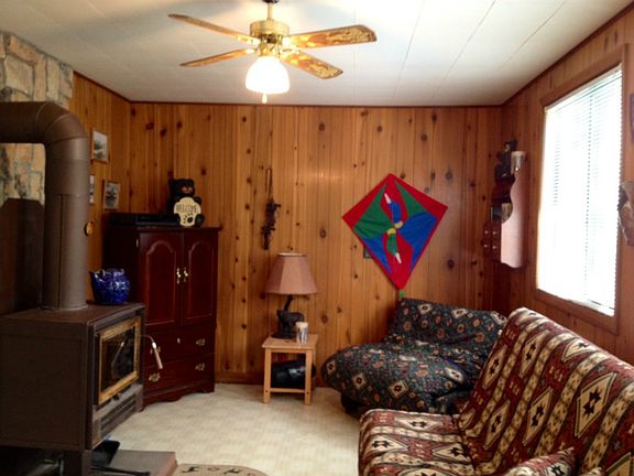 2nd image of 10 N Kitsap Pl N