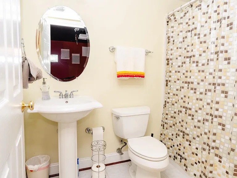 18278 Maple Spring Ct — Photo 34