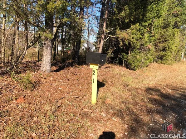 21 Diamond Hill Road, Gillsville, GA 30543