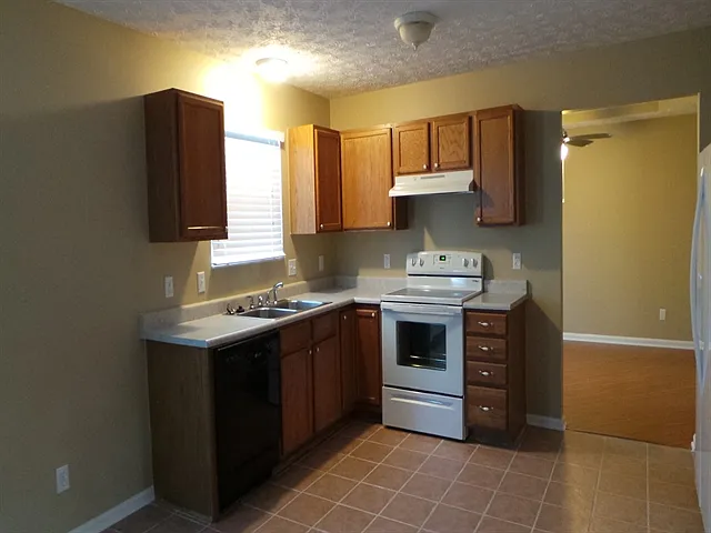 6714 Midnight Sun Dr — Photo 2