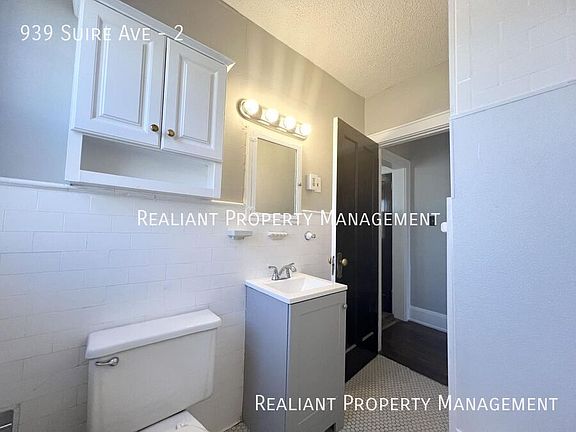 4th image of 939 Suire Ave APT 2