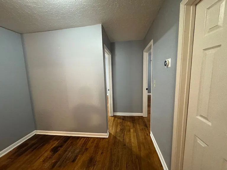 324 Race St — Photo 5