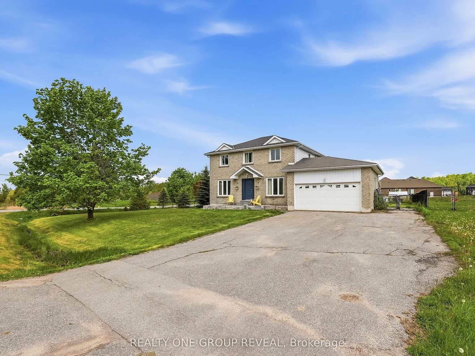 4 bed, $3,000 — Photo 1