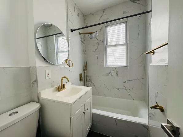 97 Woodlawn Avenue image 5 of 8