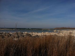 13208 Maple St, Charlevoix, MI 49720