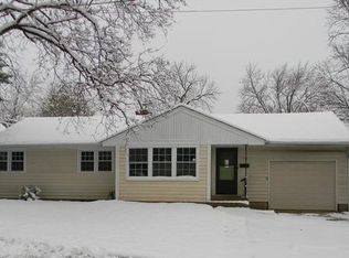 766 Oak St, Elgin, IL 60123