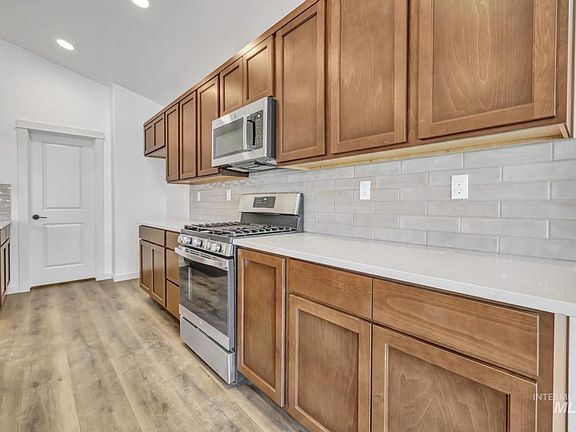 4th image of 730 Cheri Court Block #7-lot 4