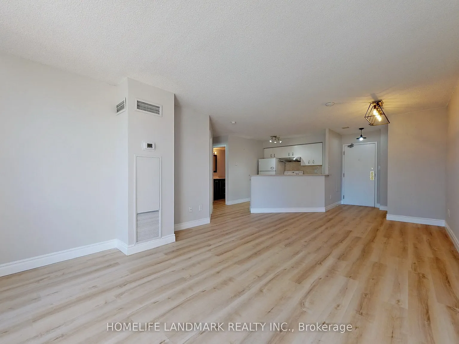 2 bed, $2,590 — Photo 4