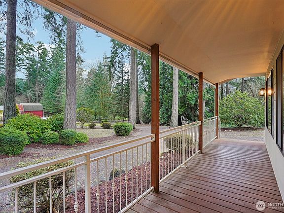 4th image of 13114 98th Avenue Ct NW