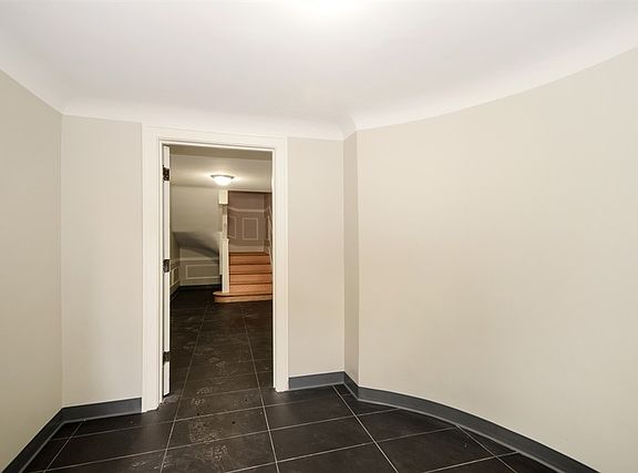 2nd image of 6149 N Talman Ave APT 2