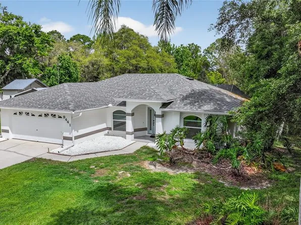 9441 Pine Tree Dr, Lake Wales, FL 33898