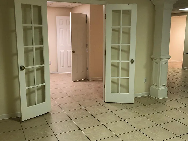 545 Ladybank Ln — Photo 16
