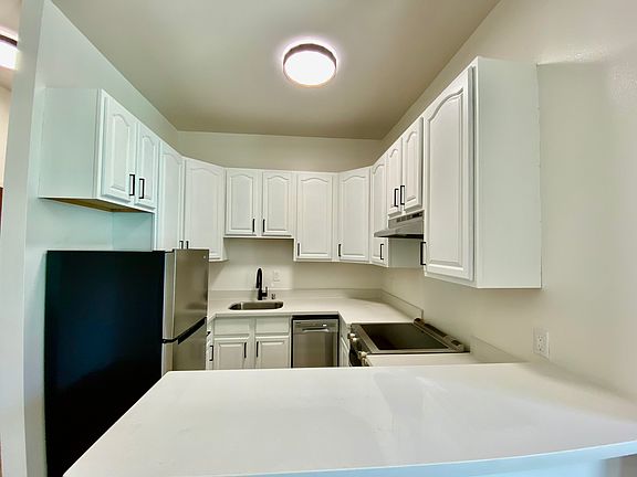 4th image of 685 McAllister St APT 207