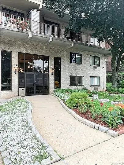 687 Bronx River Rd #9E — Photo 7